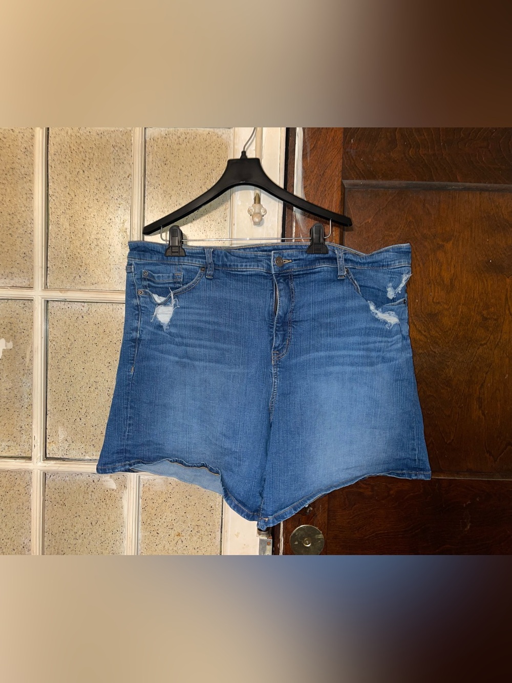 Torrid Classic High-Rise Distressed Denim Shorts - Size 22